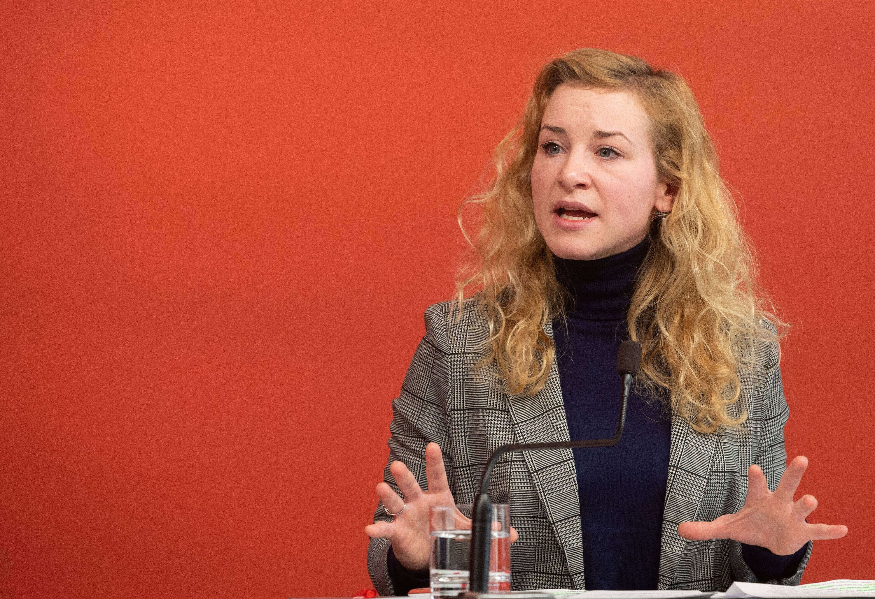 Femizid-in-N-Worte-statt-Taten-Kritik-an-Regierung-w-chst