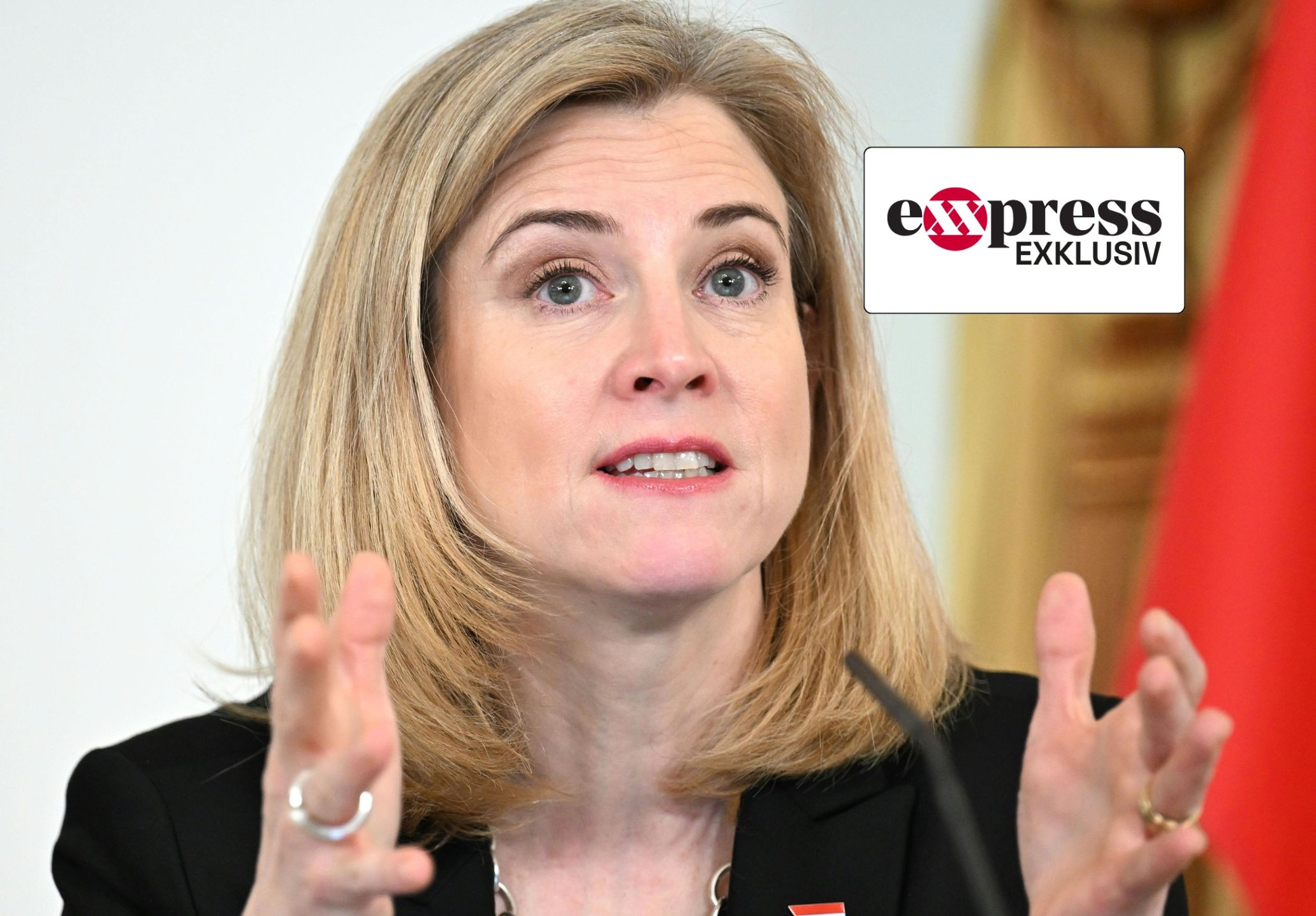 Riesenwirbel-um-Meinl-Reisinger-auf-Bilderberg-Treffen-Ministerium-sagt-Nein