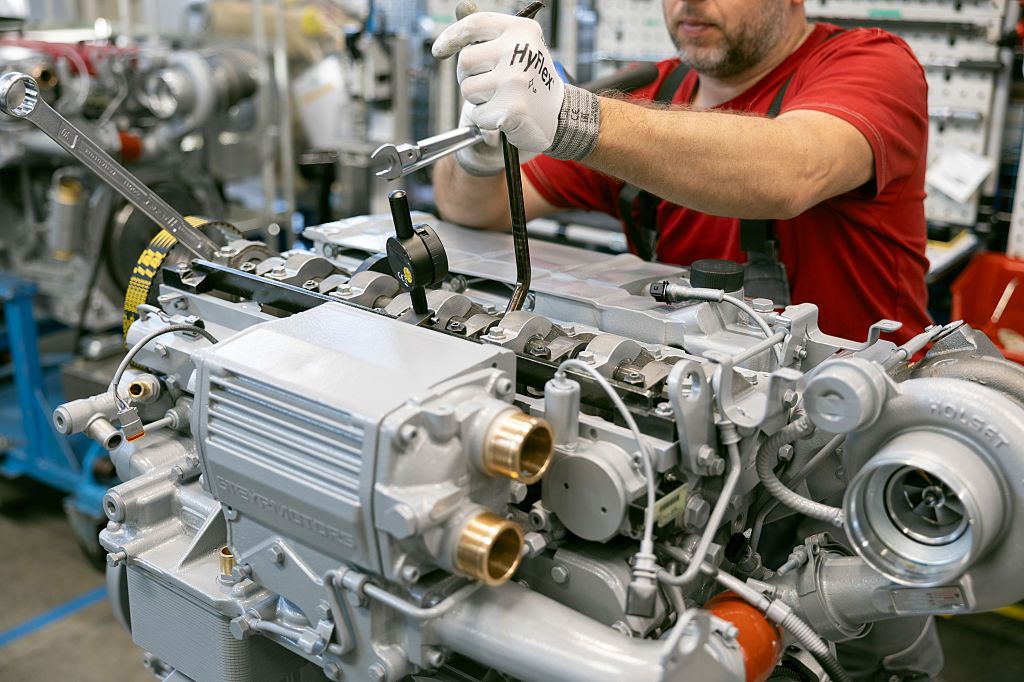 Maritime-Expansion-Steyr-Motors-bernimmt-R-stungsunternehmen